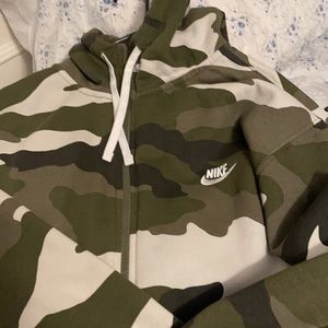 Men’s Nike Zip Up Hoodie/Jacket 2XL!